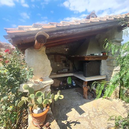 Casa Di Pietra Villa Usellus Eksteriør bilde
