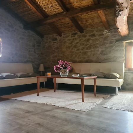 Casa Di Pietra Villa Usellus Eksteriør bilde