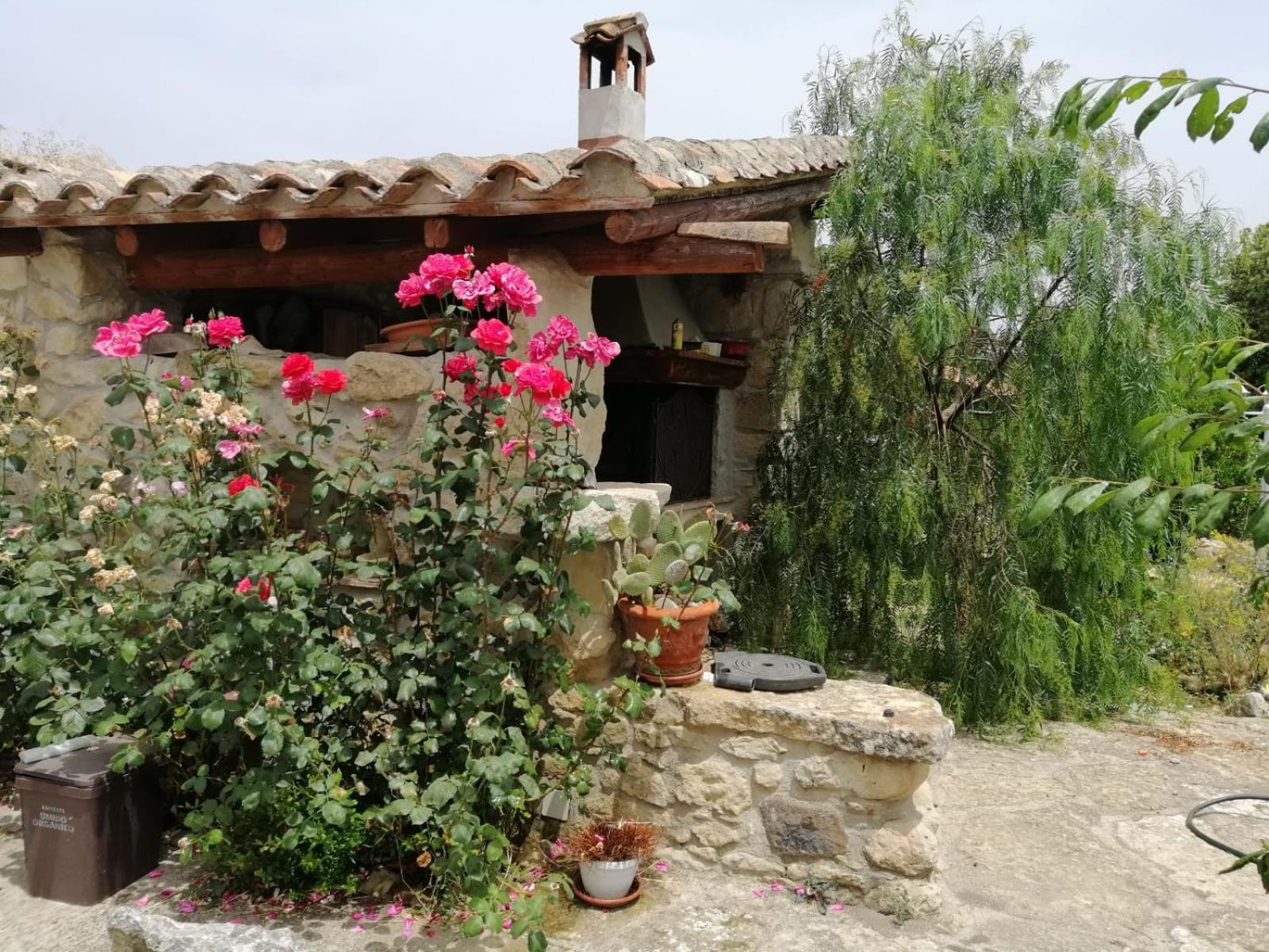 Casa Di Pietra Villa Usellus Eksteriør bilde